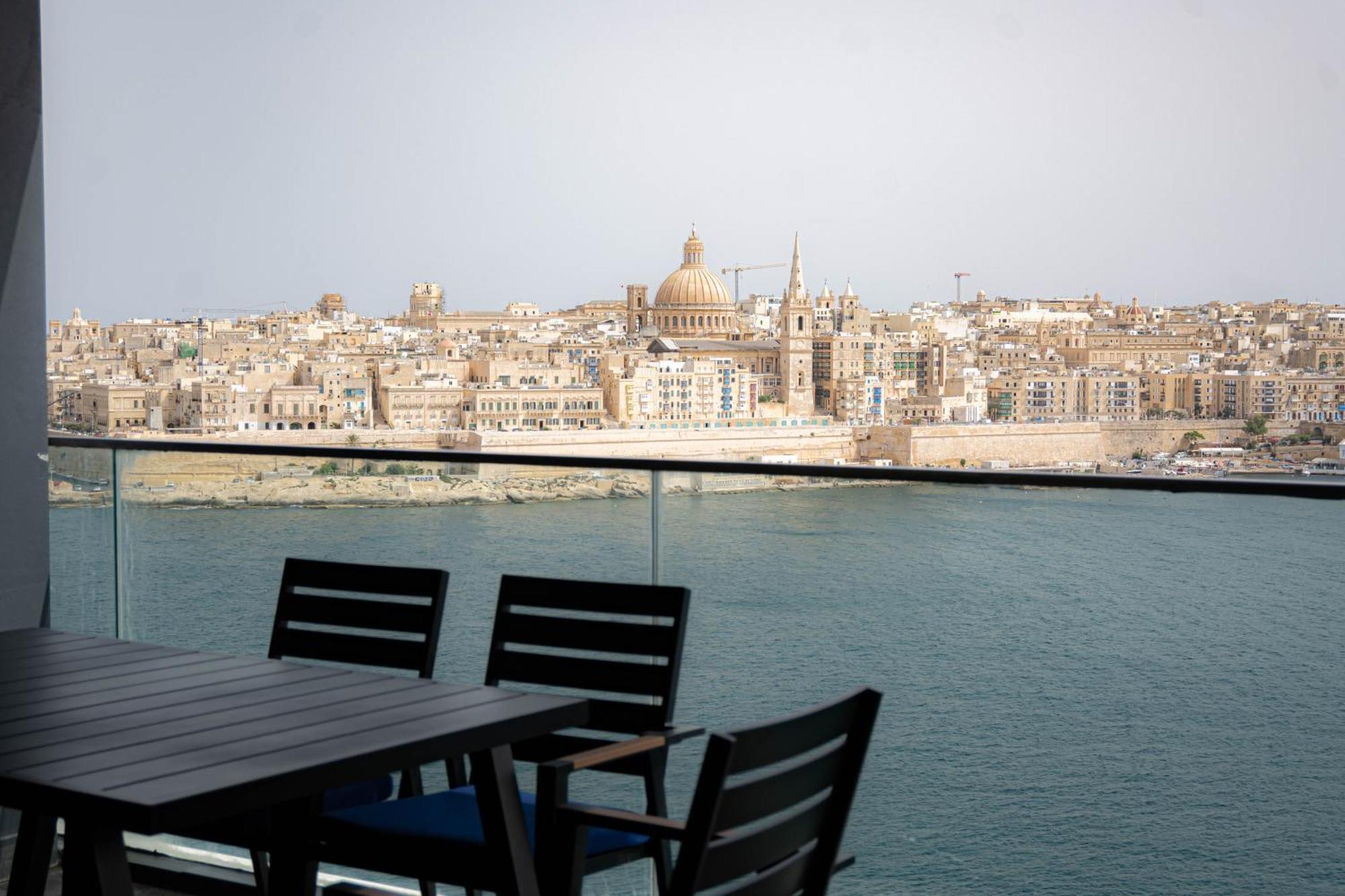 Best View Fortina Luxury Suites 슬리에마 외부 사진